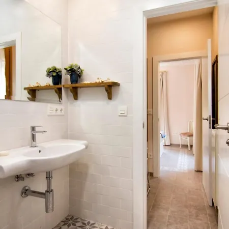 شقة Bright & Elegant Centre 3 Bedroom