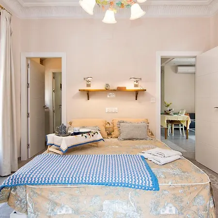 شقة Bright & Elegant Centre 3 Bedroom *