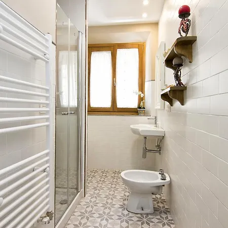 شقة Bright & Elegant Centre 3 Bedroom