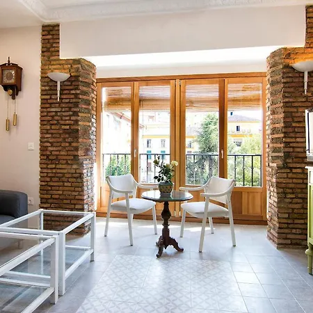 Bright & Elegant Centre 3 Bedroom غرناطة